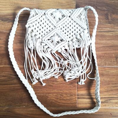 China White Bohemian Fringed Handmade Messenger Bag Geometric Pattern Beach Macrame Shoulder Bags Macrame Messenger Bag for sale