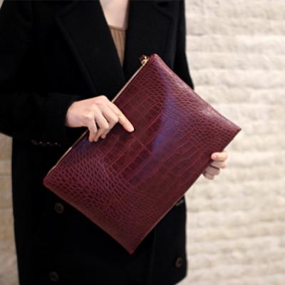 China PU Strap Clutch Bag Wallet Purse Make Up Bag Money Phone Crocodile Texture PU Strap Clutch Pouch Bag for sale