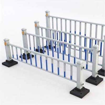 China Good Quality Safety Metal Barrier Road Traffic Isolation Corrosion Barrier Easily Assembled Guardrail for sale