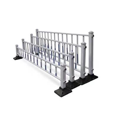 China Factory Supply Easily Assembled Metal Traffic Barrier Roadway Guardrail Road Barrier Post Barrier for sale