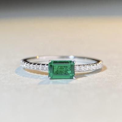 China CLASSIC Luxury Green Diamond Rectangular Proposal Engagement Ring S925 Diamond Ring Sterling Silver Green Feminine Ladies Jewelry for sale