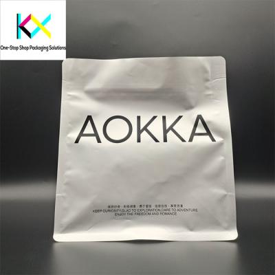 China Plastic Coffee Packaging Bags High Barrier Coffee Stand Up Pouches Hot Foil Stamping for sale