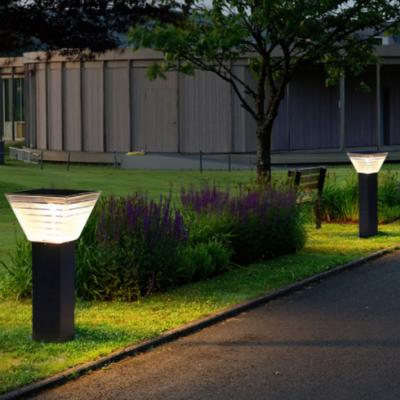 China Yard Pathway Patio Lawn Decoration Outdoor Garden AC220V Solar Powered Lantern Light for sale