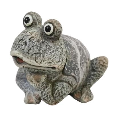 China Eco - Friendly Small Size Animal Sculpture Frog Garden Decor For Outdoor Decoration for sale