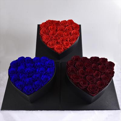 China 100% Natural Fresh Flower Immortal Rose Flower Material Gift Box Eternal Life Dried Rose Artificial Preserved Flowers Head Roses In Round Box for sale