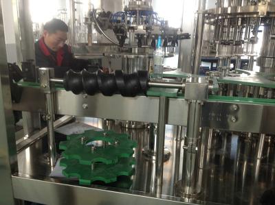 China Jugo/equipo de la botella del aceite/de cerveza de oliva completamente automático para alrededor o botella de cristal cuadrada en venta