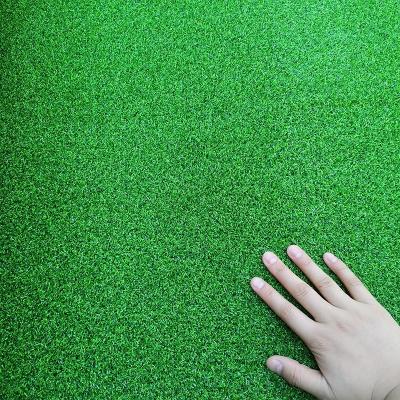 China Landscape and sports mini golf course turf synthetic grass 15mm artificial turf putting green for sale