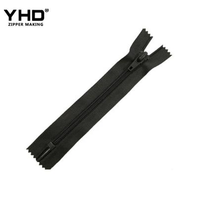 China DA Nickel Free Wholesale Cheap End Puller End End Price 5# Nylon Zipper With High Quality for sale