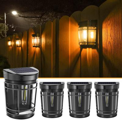 Chine Outdoor Waterproof Garden Fence Light Wall Mounted Lamp Solar Powered Led Wall Lights à vendre