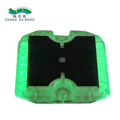 China A marcação de estrada conduzida solar do tráfego de poupança de energia material do PC enche o refletor da estrada à venda