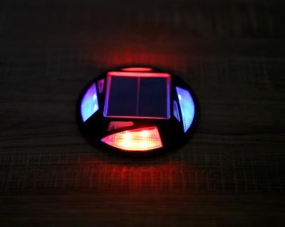 Cina La luce della piattaforma di Cat Eyes Reflective Solar Road ha condotto il lampeggiamento di alluminio in vendita