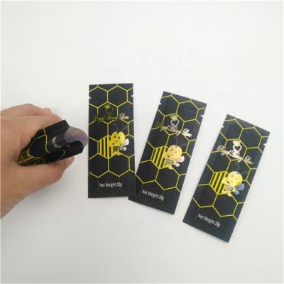 China Mini Pocket Small shiny VIP Honey Pouch Liquid Packaging Bag packaging custom logo 10g 15g powder milk Honey Packaging Bags Sachet for sale