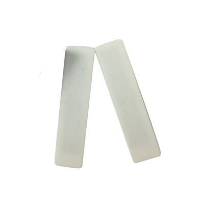 China 902-928mhz waterproof/waterproof washable laundry RFID tags UHF silicone RFID tag for clothes for sale