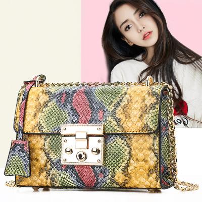 China New Sling Fashion 2019 Hot Snake Bag Leather Shoulder Bag for sale