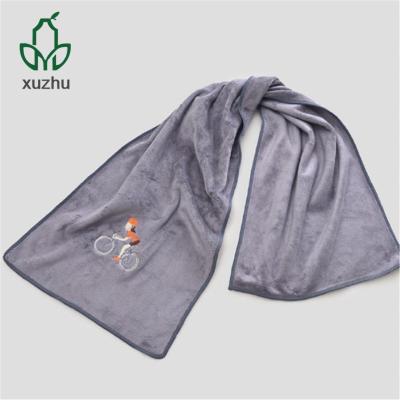 China Good Quality Custom Solid Color Microfiber Gym Disposable Embroidered Quick Dry Towel for sale