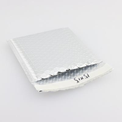 China New Materials 2022 Hot Sale High Quality Safe Recycled Bubble Mail Strong Sealing Silver Packaging Envelope Available For Shipping for sale