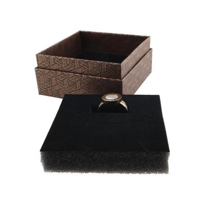 China High Quality Recycled Materials New Arrival Metal Pattern Fashion Design Jewelry Packaging Square Box Velvet for sale