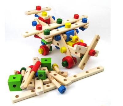 China Early Education Wooden Toy Customized Multifunctional Good Quality And Varied Screw Car Assembling Educational Toy for sale