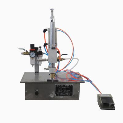 China Rapid and one-time achieve the quantitative filling for lighers' Semi-Automatic lighter gas accessories assembly making filling machine machine for cigarette lighters for sale