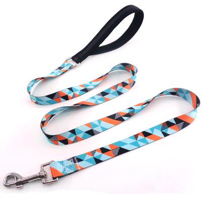 China 2021 Customs New Color Small Padded Dog Rope Tie Die Metal Leash Dog Leash Metal Walking Buttons for sale