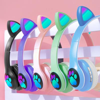 China Cute Cat Macaron Earphone 3.5mm Stereo In-Ear Headphone Earbuds With Mic Case For Phone Girls Kids Kid Student For Gift for sale