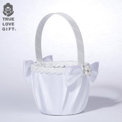 China Wedding Flower Basket Bridesmaid Bridal Wedding Decoration Flower Basket Pure White Wedding Flower Basket Portable for sale