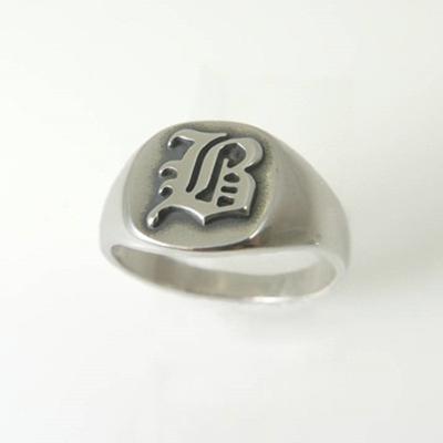 China Romantic Inspire Jewelry Stainless Steel Mens Initial Ring Design Hot Selling Old English Ring Engravable for sale