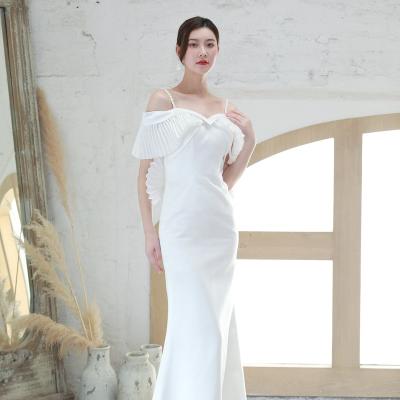 China Latest Hot Selling Dry Cleaning Graceful Angel Wings Show Dress Slim Fishtail Wedding Dress Bridal Wedding Dress for sale