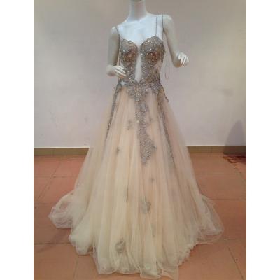 China Anti-Static Tulle Ball Gown Sequin Spaghetti Strap Puffy Even Dress for sale