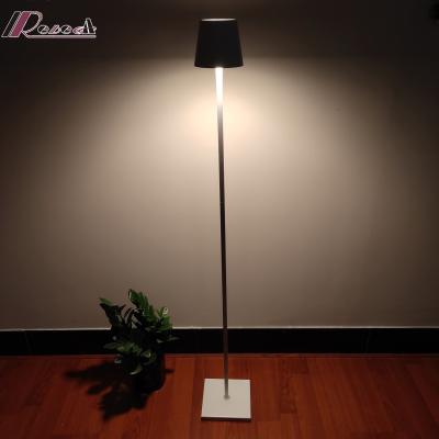 China IP54 4400mAh Battery Modern Waterproof Restaurant Design Poldina Rechargeable Led Floor Lamp for sale