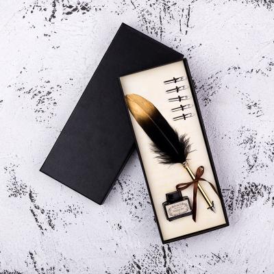 China Fluently Writing Birthday Gift Set Natural European Feather Pen Antique Feather Writing Quill Pen With Vintage Ink for sale