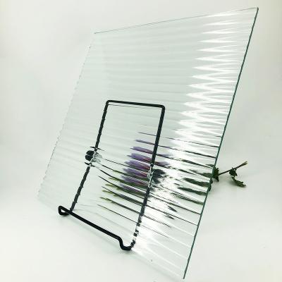 China 4mm 5mm 6mm Kitchen Grid Pattern Glass Decoration Clear 8mm Square Glass for sale