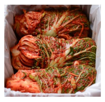 China PRESERVED Package 10kg Korean Fresh Spicy Pickled Kimchi Cabbage Fast Food Restaurant Home Camping Preserved for sale