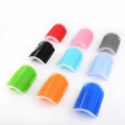 China Sustainable Solvent Self Cleaning Pet Rubber Pet Brush , Plastic Cat Corner Scratcher for sale