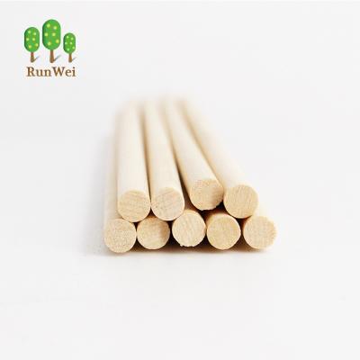 China Sustainable Birch Wood Round Stick Cotton Candy Stick Natural Wooden Food Grade Stick for sale