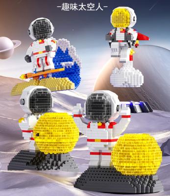 China Intelligence Development Lele Brother Space Astronaut Building Blocks Toys Tiny Particles DIY Puzzle Creative Gift Ornaments for sale