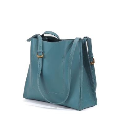 China Fashion Women's Outdoor Genuine Leather Solid Color Handbag Messenger Bag for sale