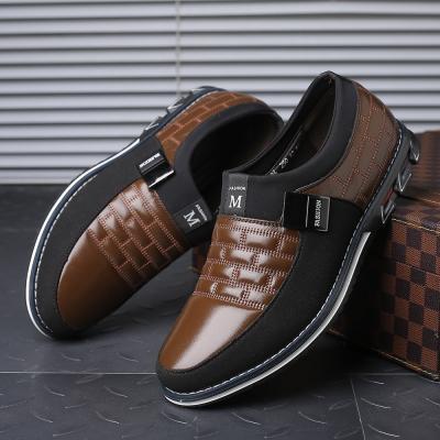 China Fashion Trend Men's Leather Shoes All-match Breathable Casual Shoes Soft Sole Shoe Covers for sale