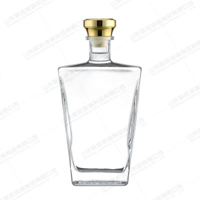 China Rubber Stopper Sealing Type Square Glass Wine Bottle From Healthy Lead Free Glass for sale