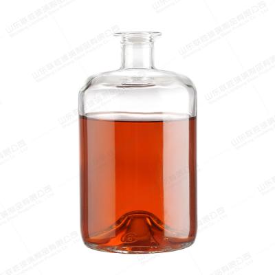 China 700ml Brandy Glass Wine Bottle Customized With Rubber Stopper for sale