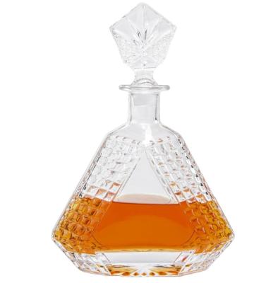 China Duidelijke Whisky Decanter Glas Kristalglas drankfles met aangepaste fleskleur Te koop