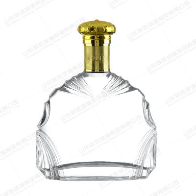 China 750 ml 700 ml 500 ml de ron clásico transparente whisky pinos en botellas de marco irregular en venta