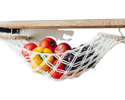 China Sustainable Handmade Macrame Fruit Hammock Hanging Fruit Basket for sale