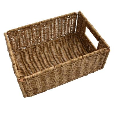 China Handmade Vintage Style Woven Rattan Basket Sustainable Fruit and Food Storage Basket for sale