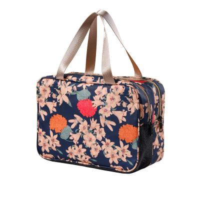 China Fashion Travel Toiletry Bag Hanging Cosmetic Make Up Waterproof Organizer For Women And Girls Bags Supplier for sale