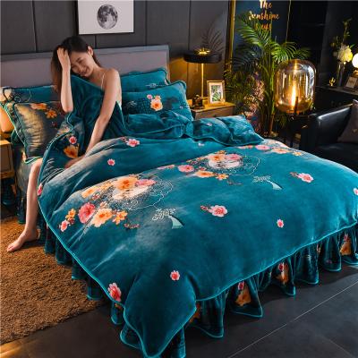 China Anti-static high quality designer fleece bedding sets supplier bedding king coral king sheet set for sale