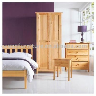 China Environmentally Friendly Pine Solid Wood Bedroom Furniture Sets for sale