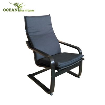 China Leisure Chair Modern Bent Wooden Recliner Relaxing Chair With Cotton Cushion for sale