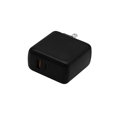 China PD38W Cell Phone Dual Port Wall Charger Mobile Phone Charger Power Adapter 18W Fast Charging QC 3.0 1USB 1C for sale