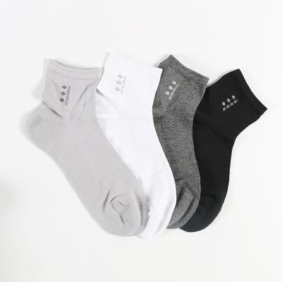 China 2019 Spring business anti-deodorant men sweat breathable black dress grey quarter bamboo socks for sale